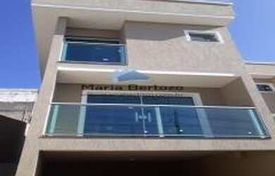 Imagem: A casa possui 2 Dormitórios, 2 Banheiros, 2 Vagas na garagem