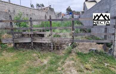 Imagem: O terreno possui 400m² de Área, Imóvel novo e está localizado