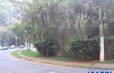 Imagem: O terreno possui 900m² de Área e está localizado em Jardim