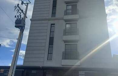 Imagem: O apartamento possui 2 Dormitórios, 2 Banheiros, 2 Vagas na