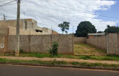 Imagem: O terreno possui 360m² de Área e está localizado em Nova