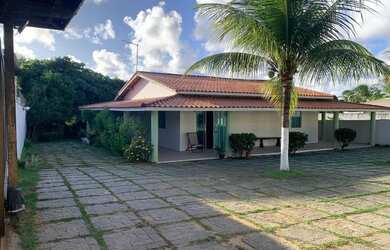 Imagem: A casa possui 2 Dormitórios, 3 Banheiros, 10m² de Área e