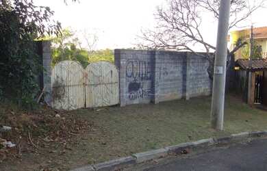 Imagem: O terreno possui 1.058m² de Área e está localizado em Pau