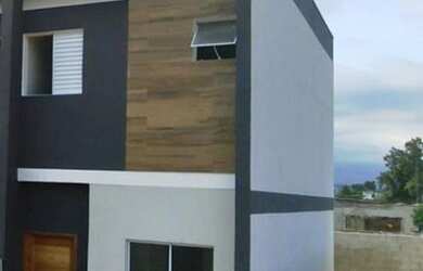 Imagem: A casa possui 2 Dormitórios, 3 Banheiros, 2 Vagas na garagem