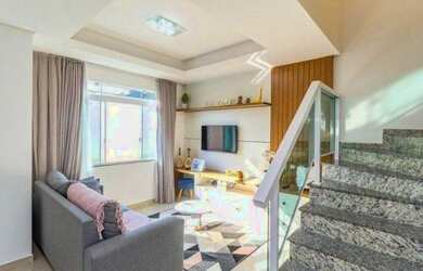 Imagem: A casa possui 3 Dormitórios, 4 Banheiros, 2 Vagas na garagem