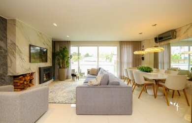 Imagem: A casa possui 3 Dormitórios, 1 Banheiro, 4 Vagas na garagem