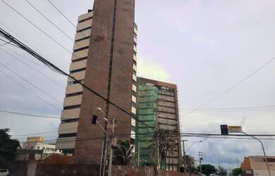 Imagem: O apartamento possui 4 Dormitórios, 3 Banheiros, 3 Vagas na