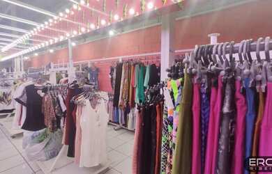 Imagem: O depósito possui 30m² de Área e está localizado em Santo