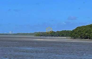 Imagem: O terreno possui 925m² de Área e está localizado em Lucena