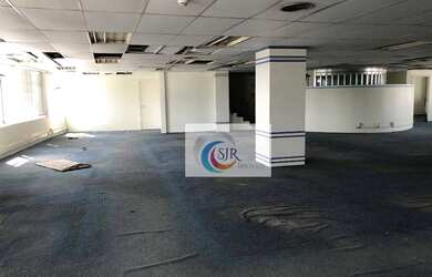 Imagem: O depósito possui 5 Vagas na garagem, 732m² de Área e está