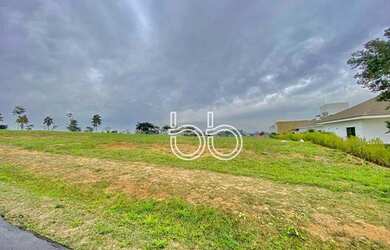 Imagem: O terreno possui 2.125m² de Área e está localizado em Loteamento