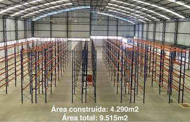 Imagem: O depósito possui 9.500m² de Área e está localizado em