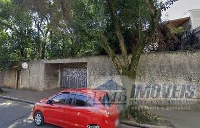 Imagem: O terreno possui 2.360m² de Área e está localizado em Vila