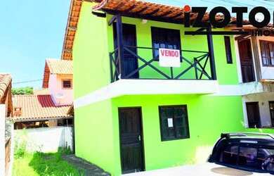 Imagem: A casa possui 2 Dormitórios, 2 Banheiros, 2 Vagas na garagem