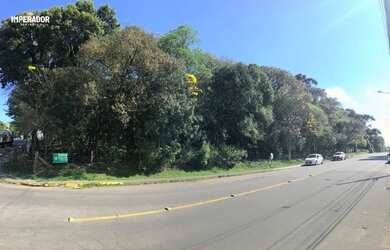 Imagem: O terreno possui 360m² de Área e está localizado em Cruzeiro