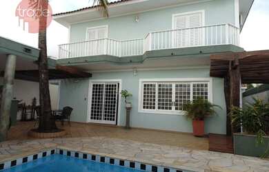 Imagem: O depósito possui 4 Vagas na garagem e 323m² de Área e está