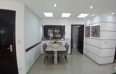 Imagem: O apartamento à venda possui 3 Dormitórios, 2 Banheiros, 2