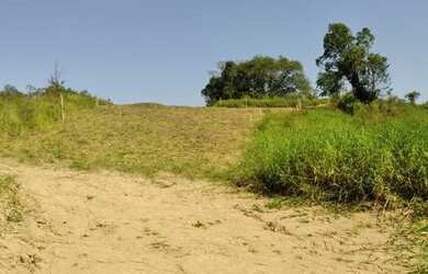 Imagem: O terreno possui 500m² de Área e está localizado em Jardim