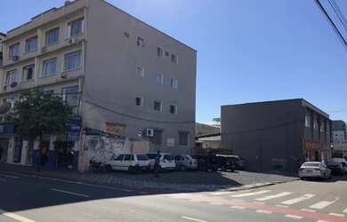 Imagem: O terreno possui 1.000m² de Área e está localizado em Centro