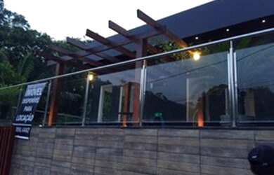 Imagem: A casa em condomínio possui 2 Dormitórios, 2 Banheiros, 1