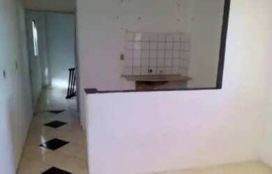 Imagem: A casa possui 1 Dormitório, 1 Banheiro e está localizado