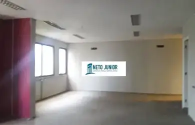 Imagem: O depósito possui 2 Vagas na garagem e 74m² de Área e está