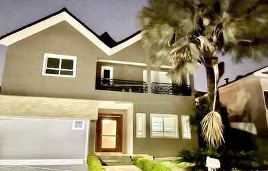 Imagem: A casa em condomínio possui 4 Dormitórios, 5 Banheiros, 5