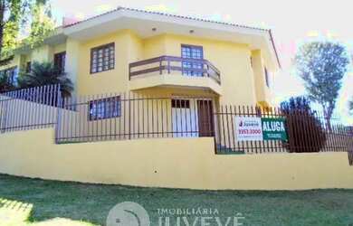 Imagem: A casa possui 3 Dormitórios, 4 Banheiros, 4 Vagas na garagem