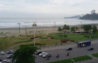 Imagem: O apartamento possui 1 Dormitório, 1 Banheiro, 1 Vaga na garagem