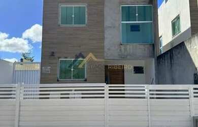 Imagem: A casa possui 4 Dormitórios, 4 Banheiros, 2 Vagas na garagem