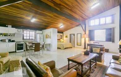 Imagem: O apartamento possui 1 Dormitório, 1 Banheiro, 1 Vaga na garagem