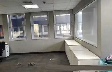 Imagem: O depósito possui 3 Vagas na garagem, 268m² de Área, Imóvel