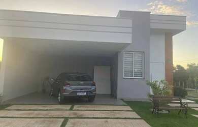 Imagem: A casa em condomínio possui 3 Dormitórios, 2 Banheiros, 2