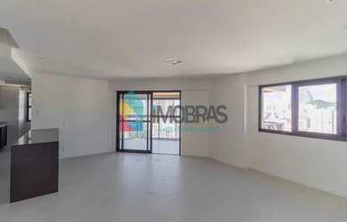 Imagem: O apartamento na cobertura possui 4 Dormitórios, 5 Banheiros