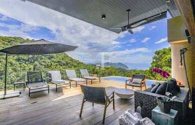 Imagem: A casa em condomínio possui 5 Dormitórios, 5 Banheiros, 5