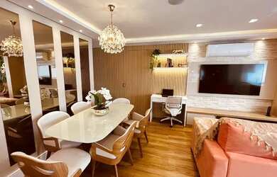 Imagem: O apartamento possui 2 Dormitórios, 2 Banheiros, 2 Vagas na