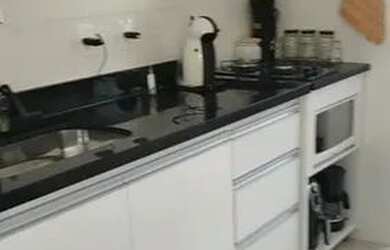 Imagem: O apartamento possui 2 Dormitórios, 2 Banheiros, 2 Vagas na