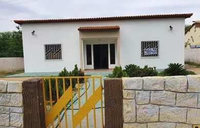 Imagem 4: Casa por temporada. 400m² de Área, 4 Vagas na garageme4 Dormitórios