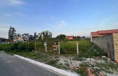 Imagem: O terreno possui 331m² de Área, Imóvel novo e está localizado