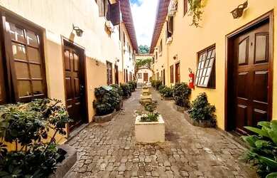 Imagem: A casa em condomínio possui 2 Dormitórios, 2 Banheiros, 1