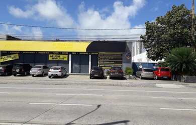 Imagem: O depósito possui 1.800m² de Área e está localizado em