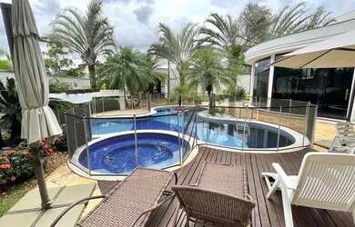 Imagem: A casa em condomínio possui 3 Dormitórios, 5 Banheiros, 4