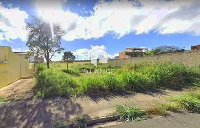 Imagem: O terreno possui 451m² de Área e está localizado em Jardim