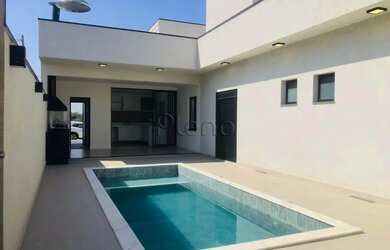 Imagem: A casa em condomínio possui 3 Dormitórios, 4 Banheiros, 4