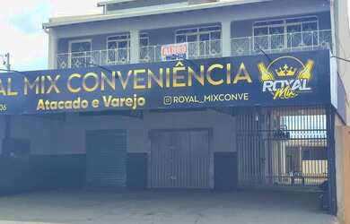 Imagem: A casa possui 1 Dormitório, 1 Banheiro, 1 Vaga na garagem