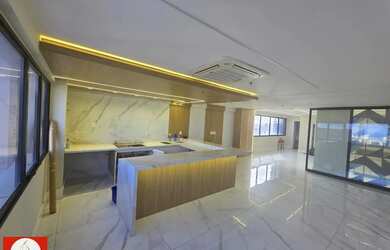 Imagem: O depósito possui 5 Vagas na garagem, 213m² de Área e está