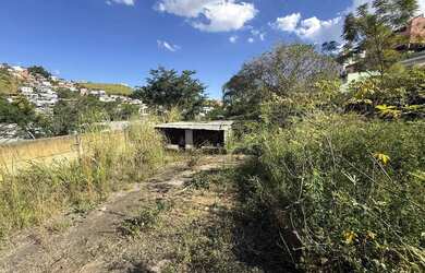 Imagem 15: Imóvel para aluguel tem 300 metros quadrados com 3 quartos em Teixeiras...