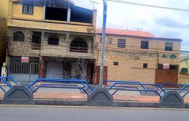 Imagem: O terreno possui 560m² de Área e está localizado em Centro