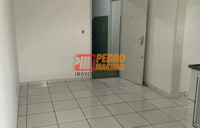 Imagem: O apartamento possui 1 Dormitório, 1 Banheiro, 40m² de Área