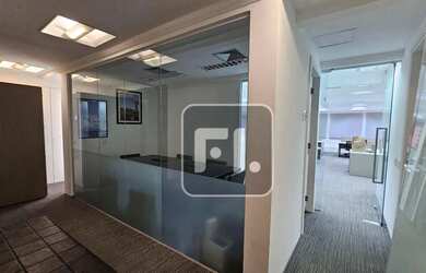 Imagem 3: Conjunto, 200 m² - venda por R$ 3.500.000,01 ou aluguel por R$ 25.965,02/mês...